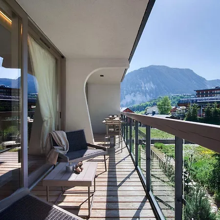 Moderne, 4 Ad., 2 Enf., - Fr-1-562-93 Appartement